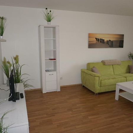 Ferienwohnungen Ruegen Findling 布雷格 外观 照片