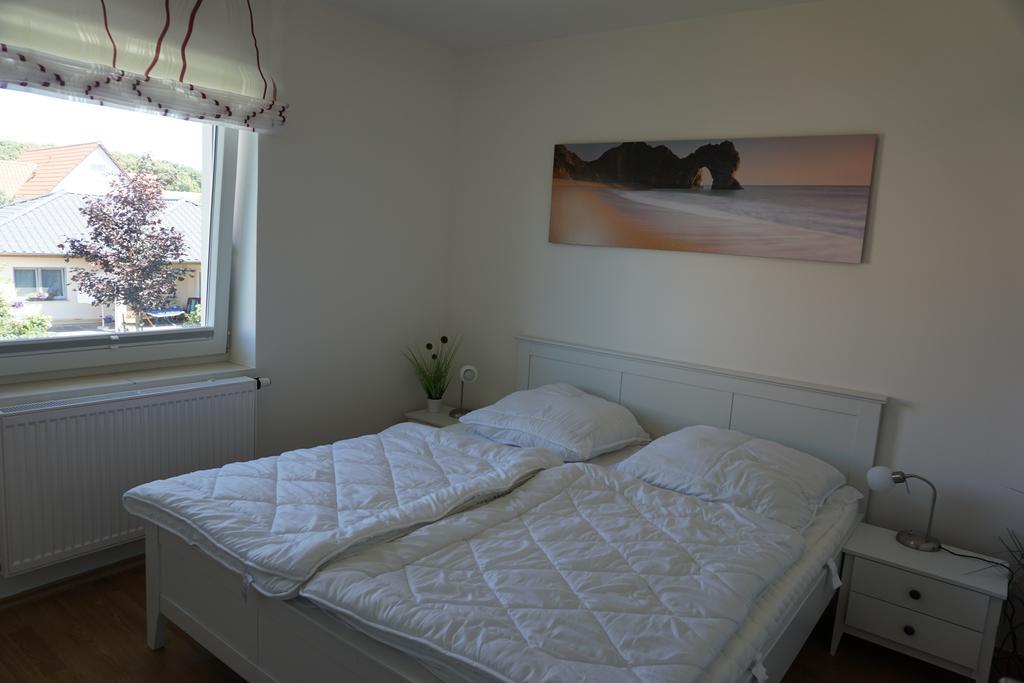 Ferienwohnungen Ruegen Findling 布雷格 外观 照片