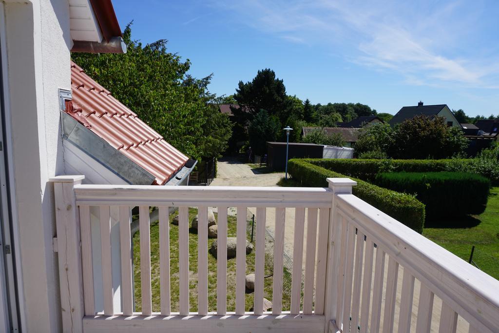 Ferienwohnungen Ruegen Findling 布雷格 外观 照片